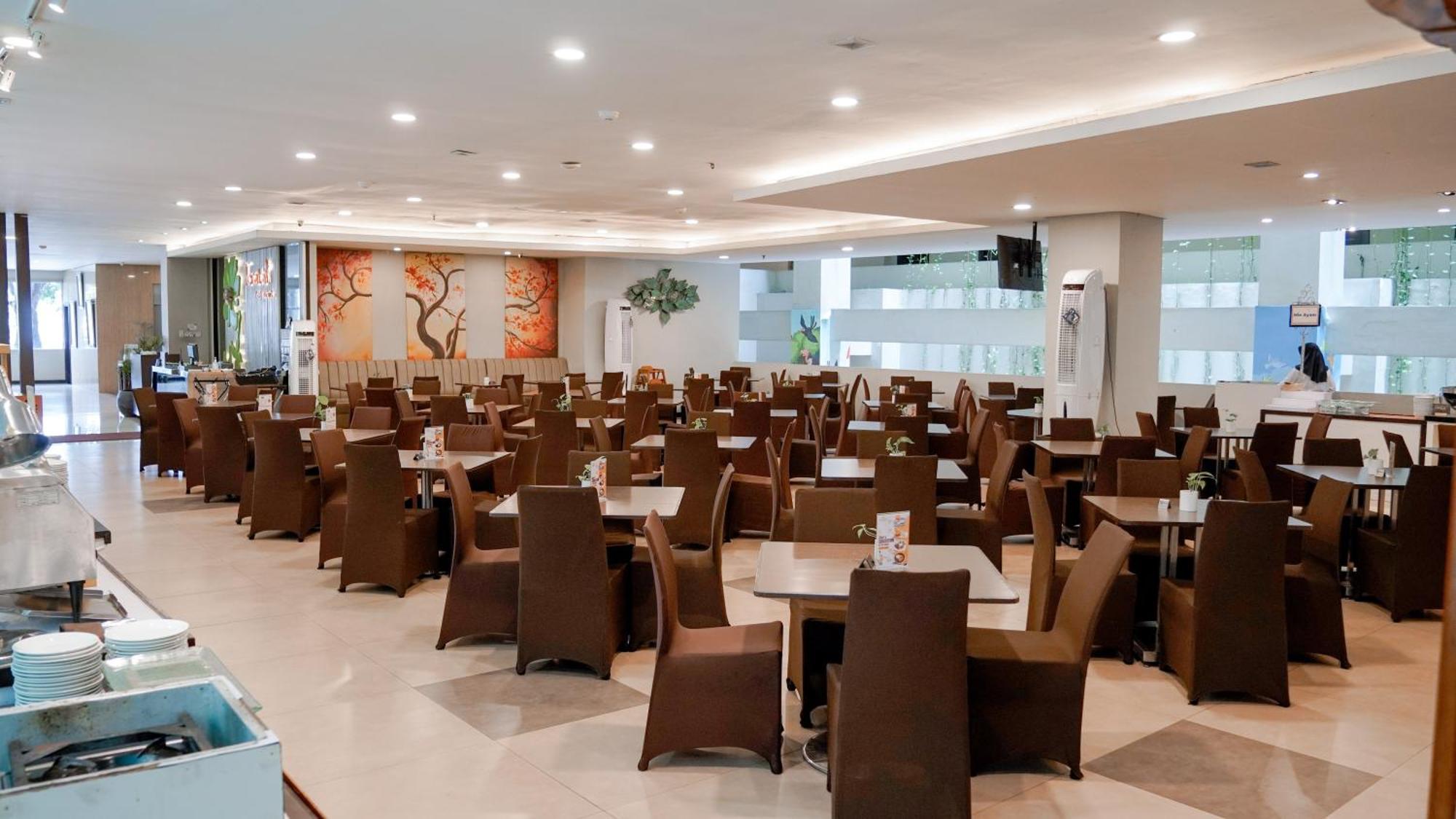 Savana Hotel&Convention Malang Buitenkant foto